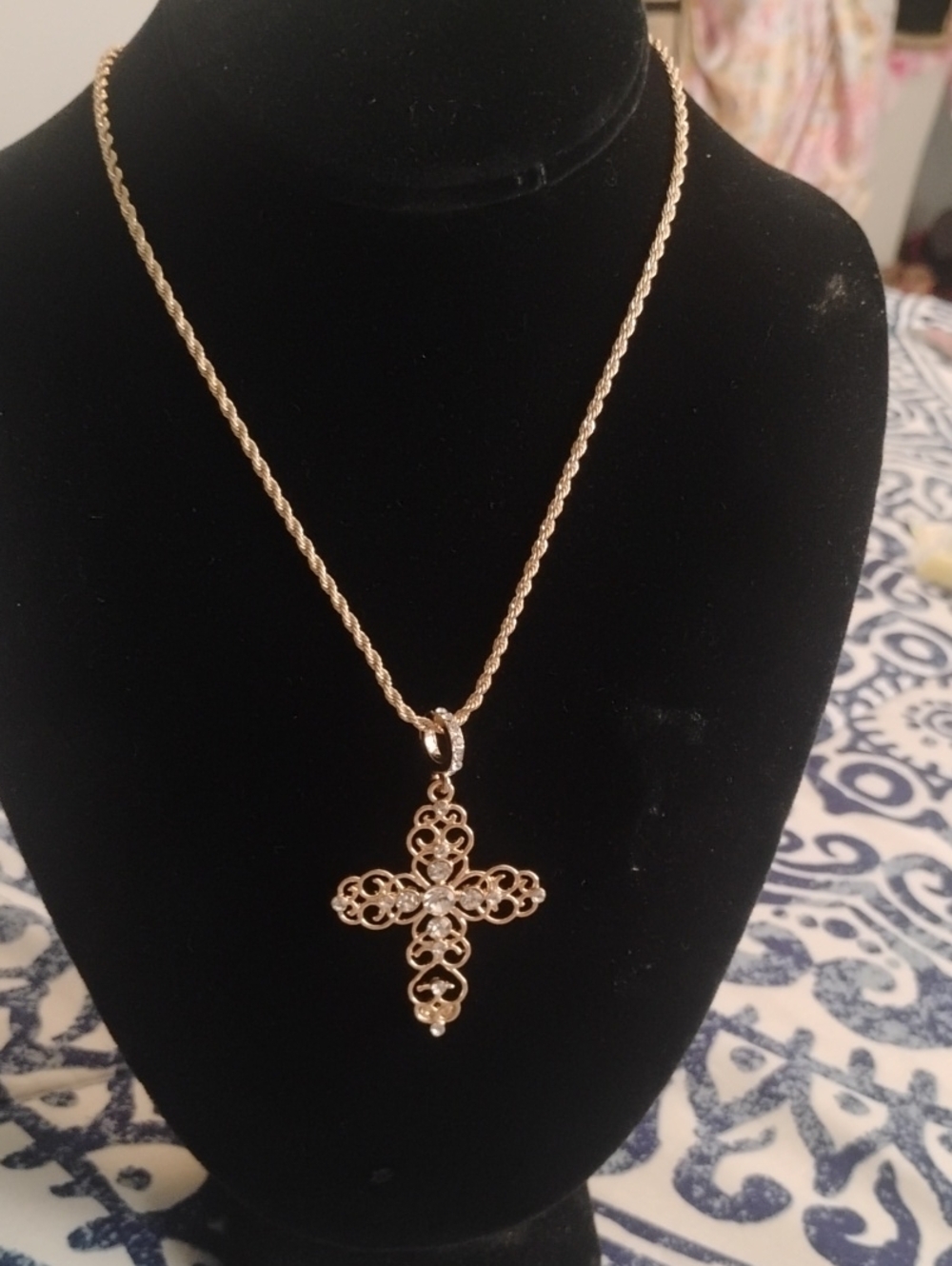 Gold Filigree Cross Pendant Necklace - Elegant Gold Tone